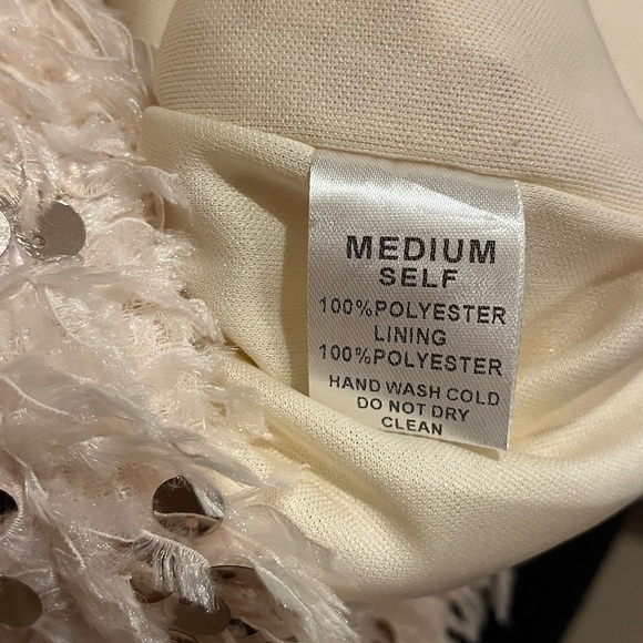 Amelia’s Boutique Cream Sequin & Feather Short Sleeve Crew Neck Top, size M - Picture 7 of 11